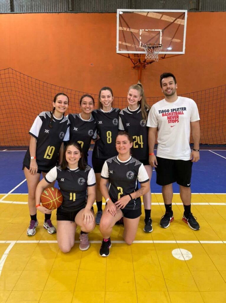 Associação Atlética Acadêmica do ITA - Hoje a equipe de Basquete